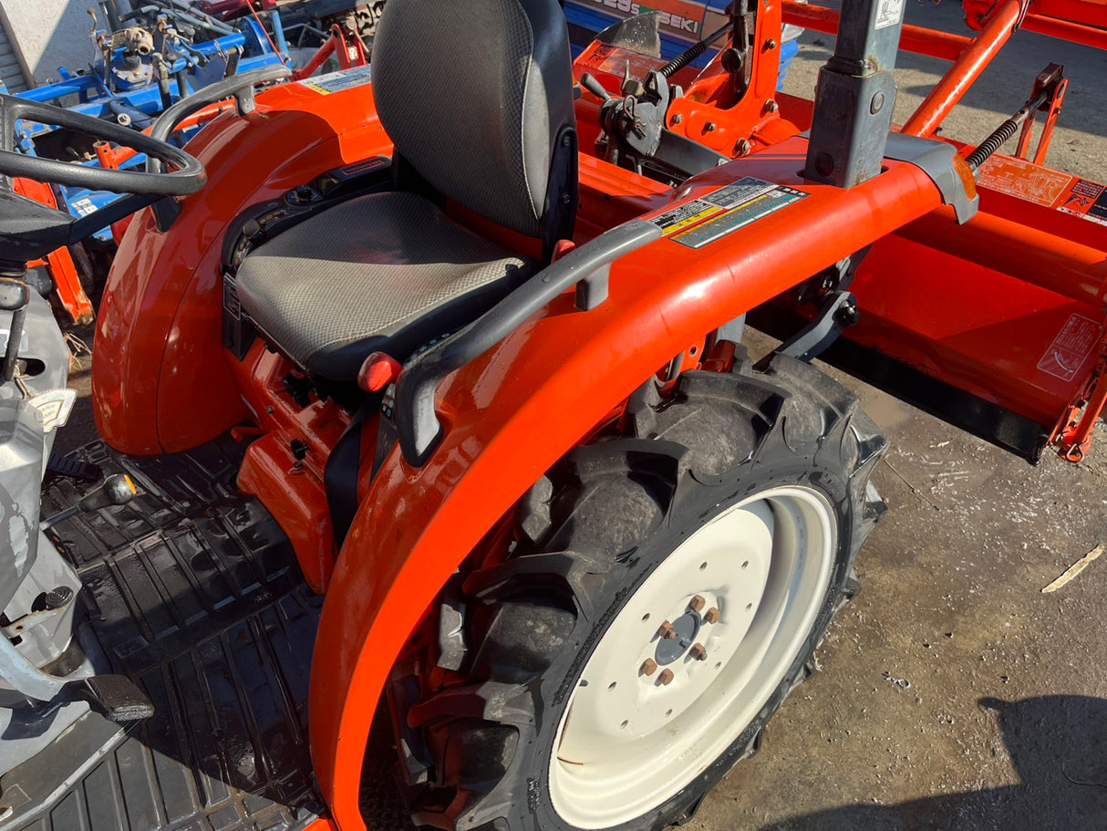 tractor/KL21/KUBOTA