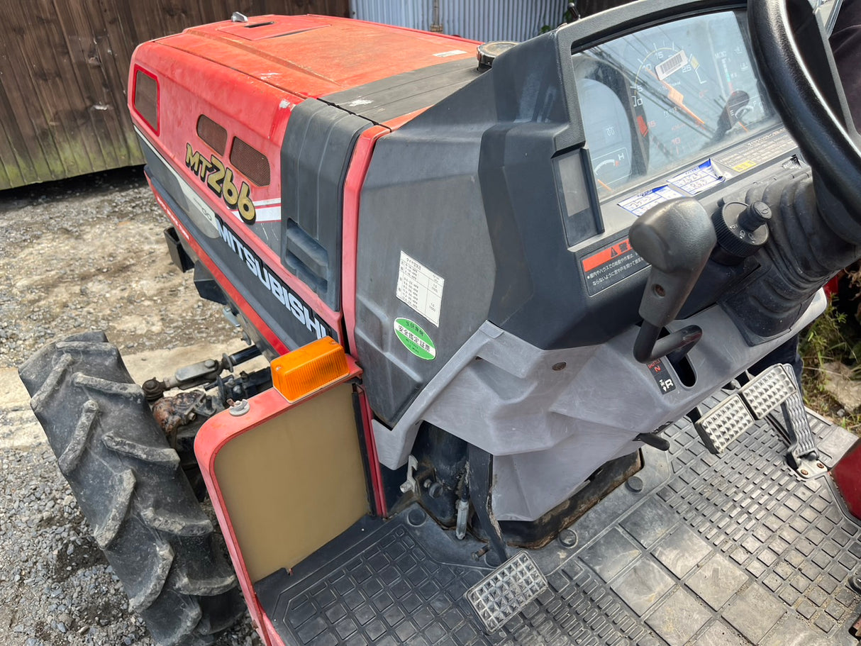 トラクター/MT266/ミツビシ