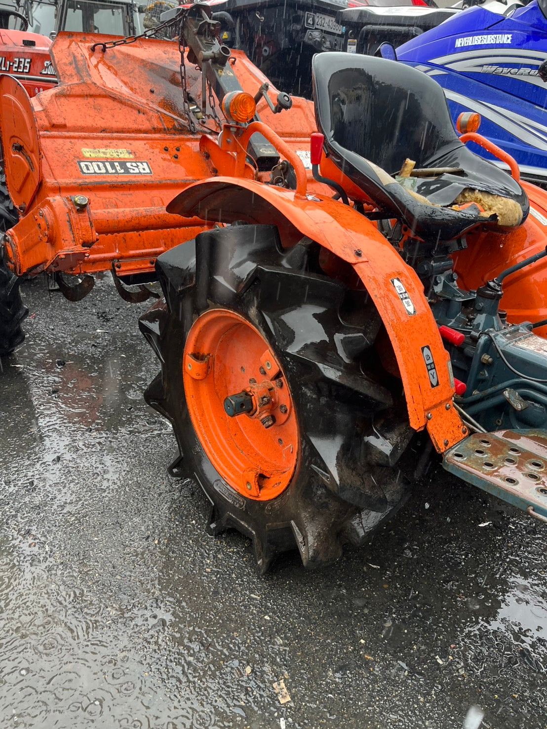 tractor/B7001/KUBOTA