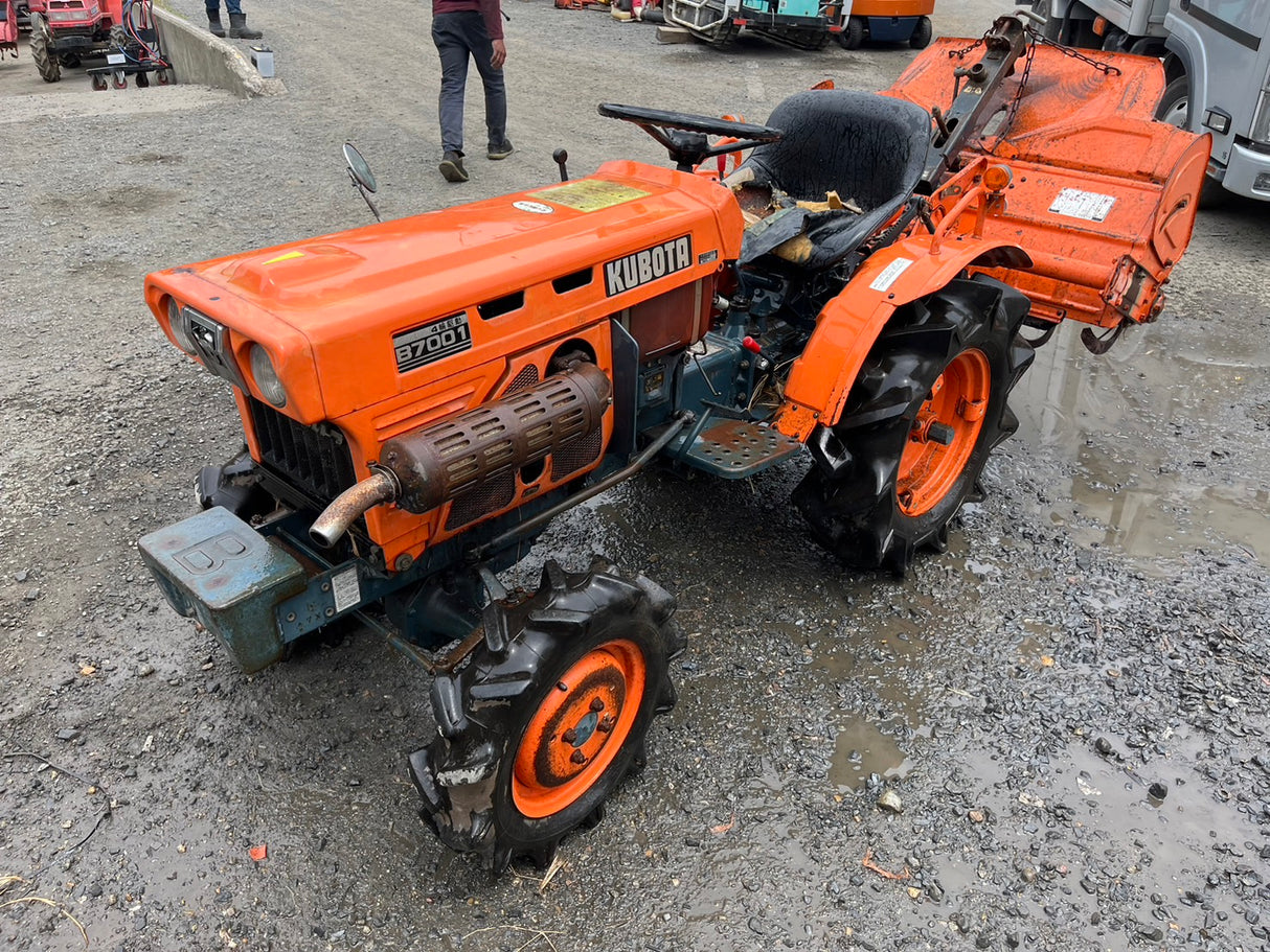 tractor/B7001/KUBOTA