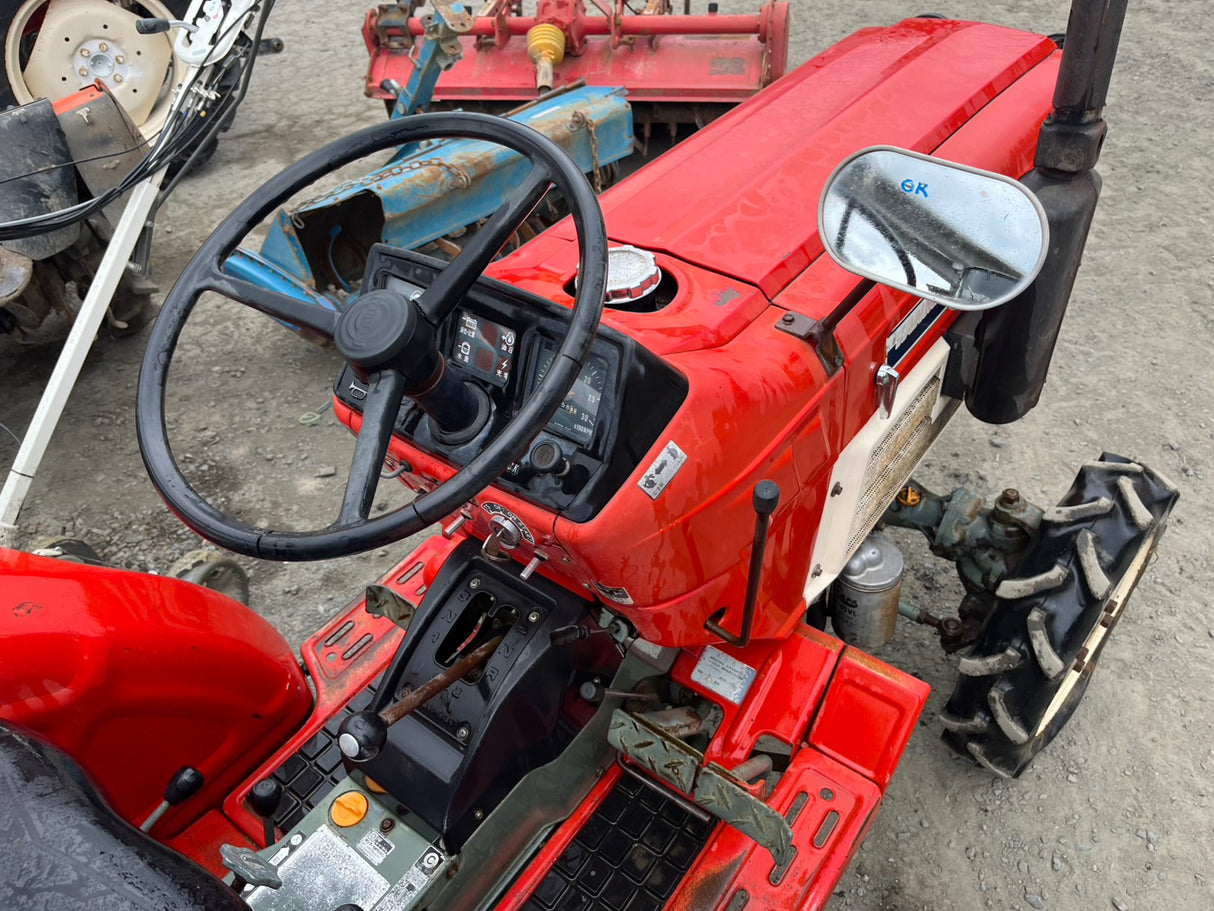 tractor/YM1702/YANMAR