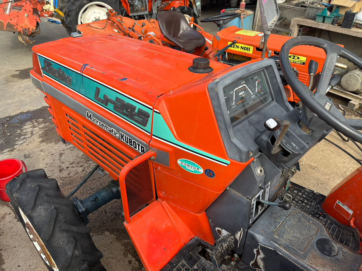 tractor/L1-245/KUBOTA