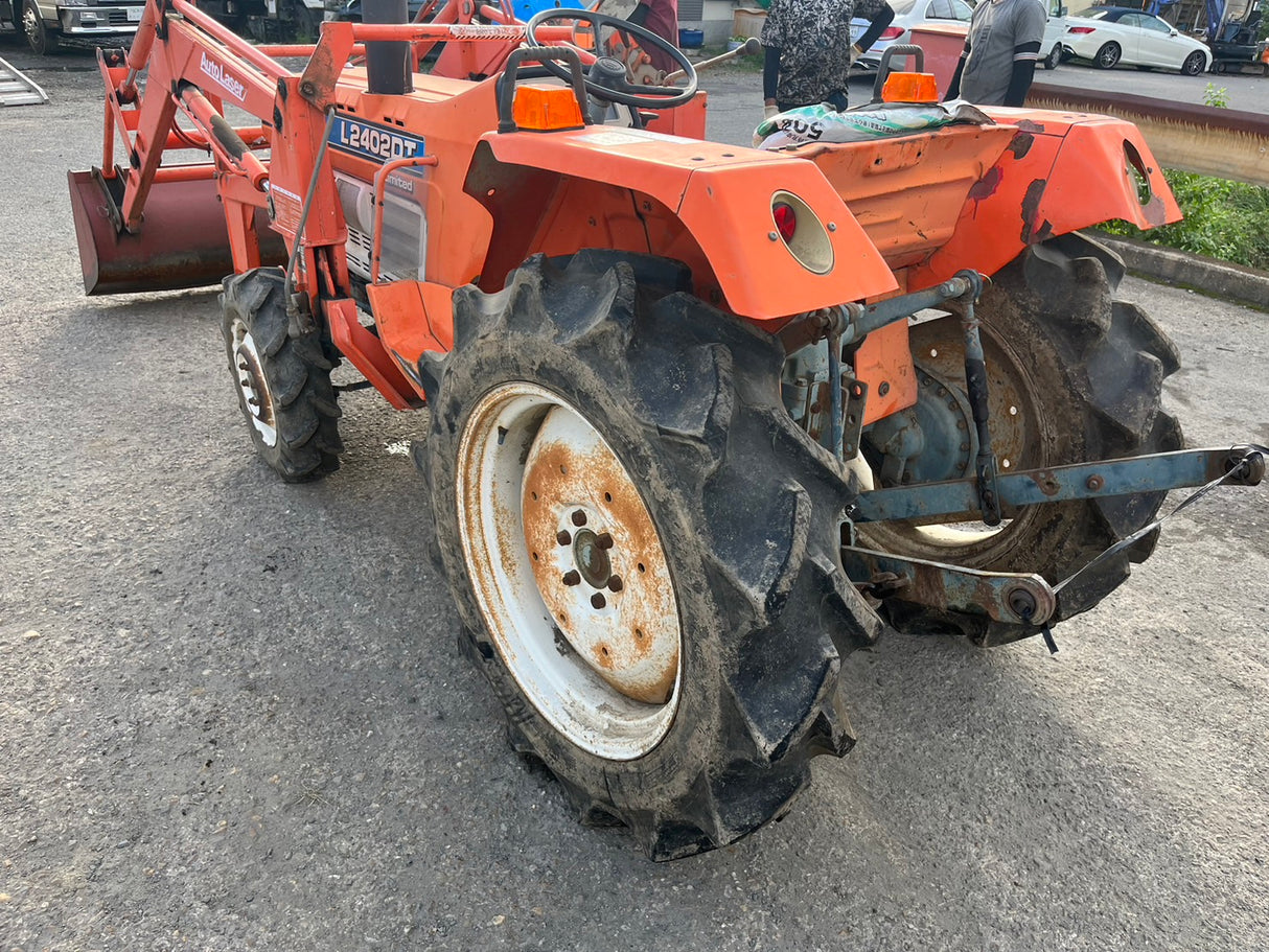 tractor/L2402DT/KUBOTA