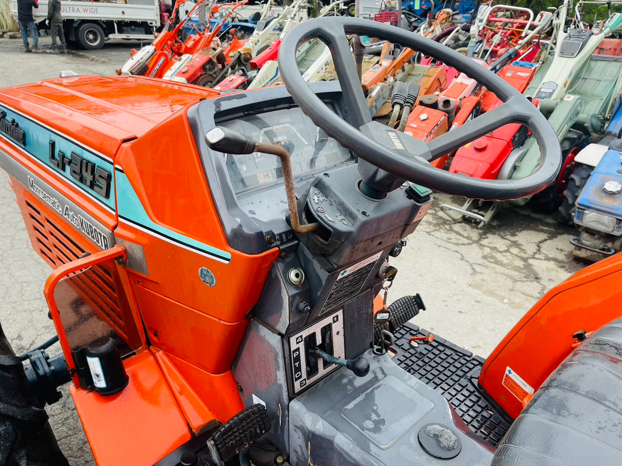 tractor/L1-245/KUBOTA