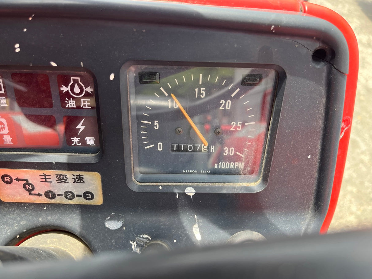 tractor/YM2402/YANMAR