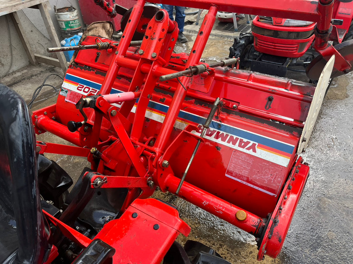 tractor/F13D/YANMAR