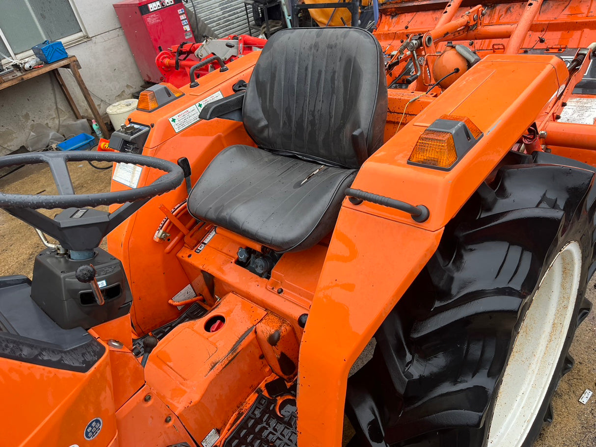 tractor/L1-24/KUBOTA