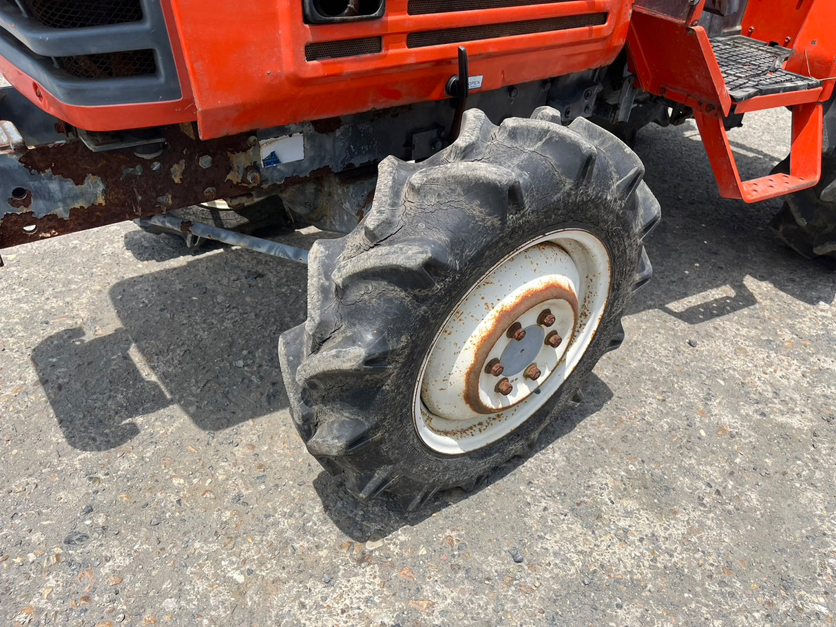 tractor/L1-235/KUBOTA