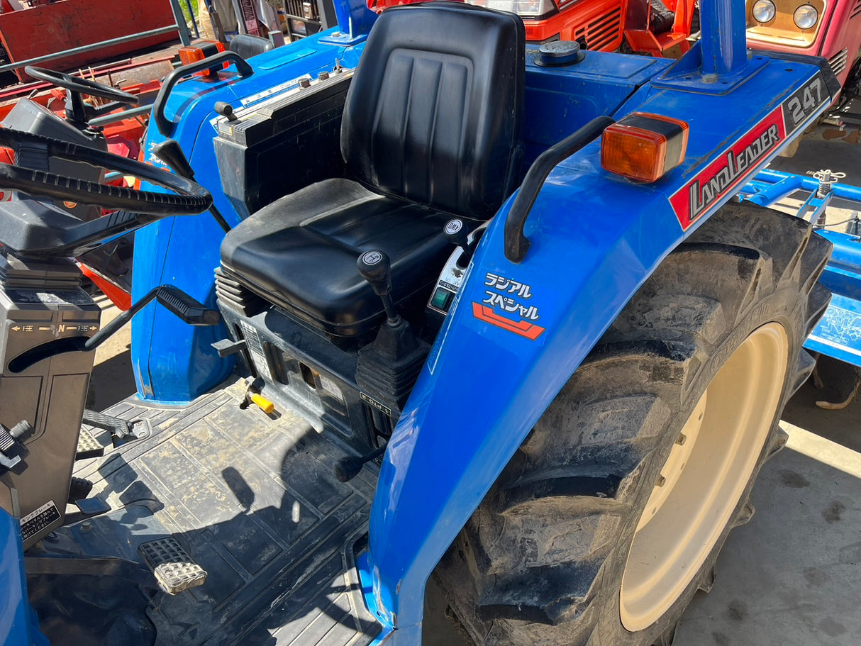 tractor/TA247/ISEKI