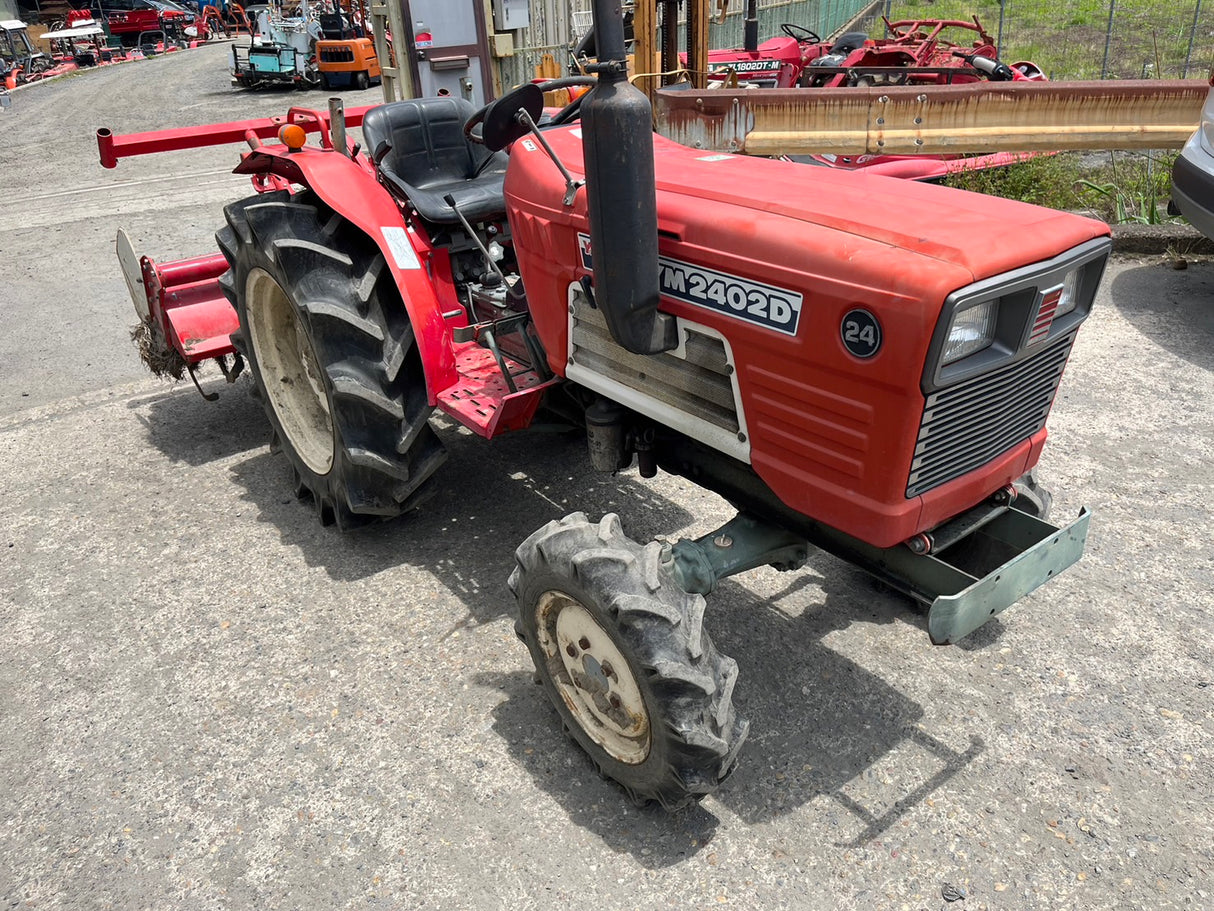 tractor/YM2402/YANMAR