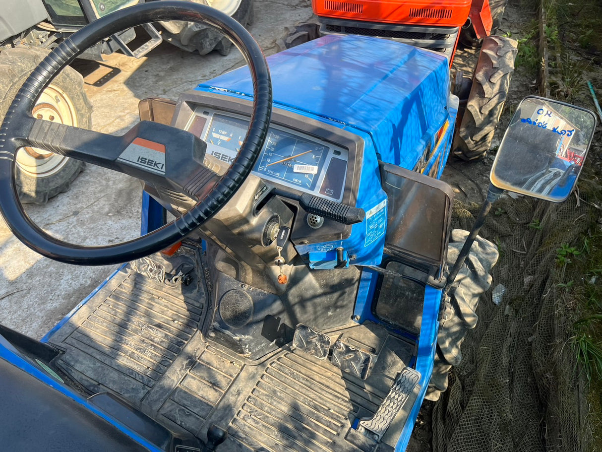 tractor/TU157/ISEKI
