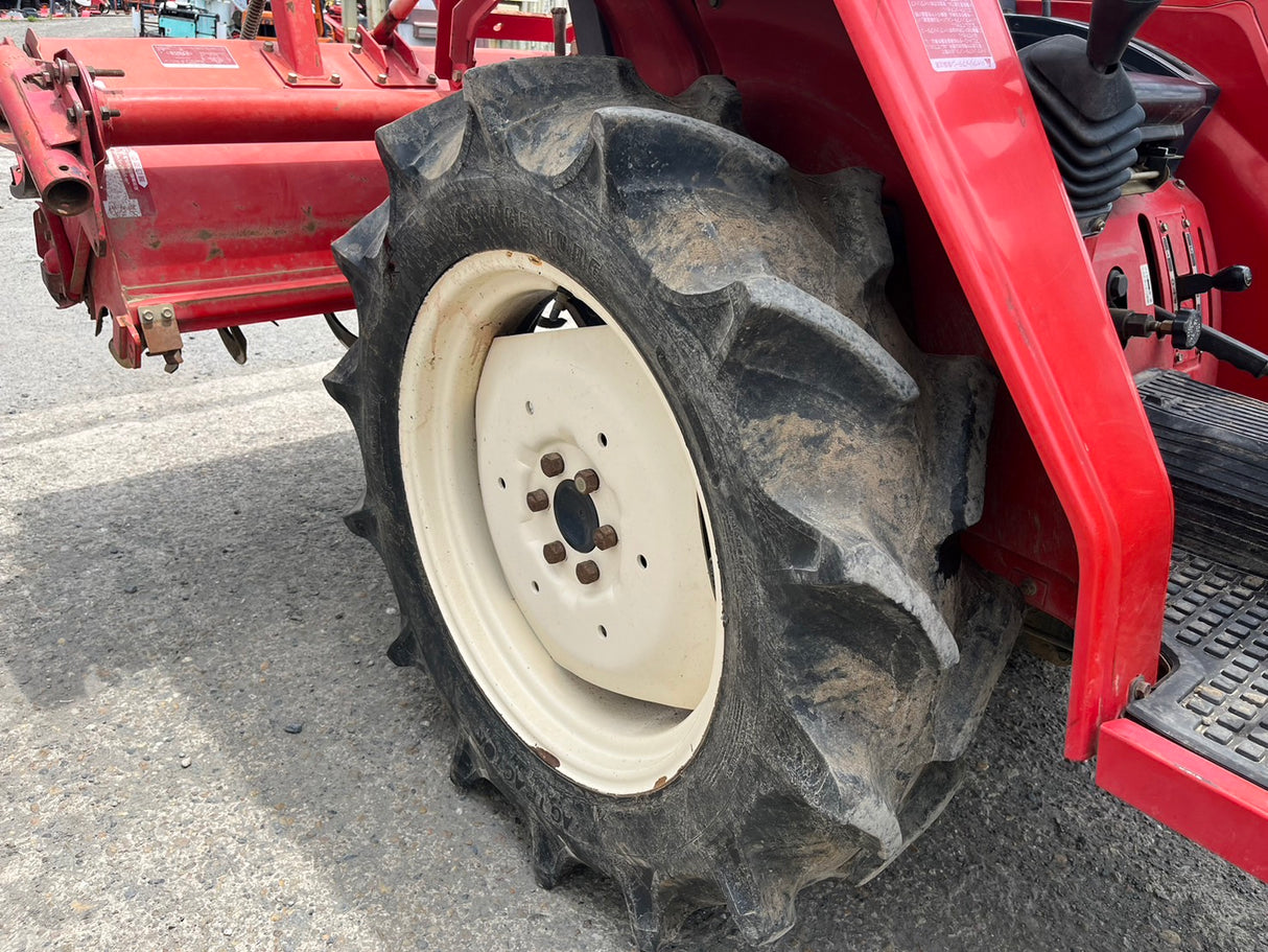 tractor/FF245/YANMAR