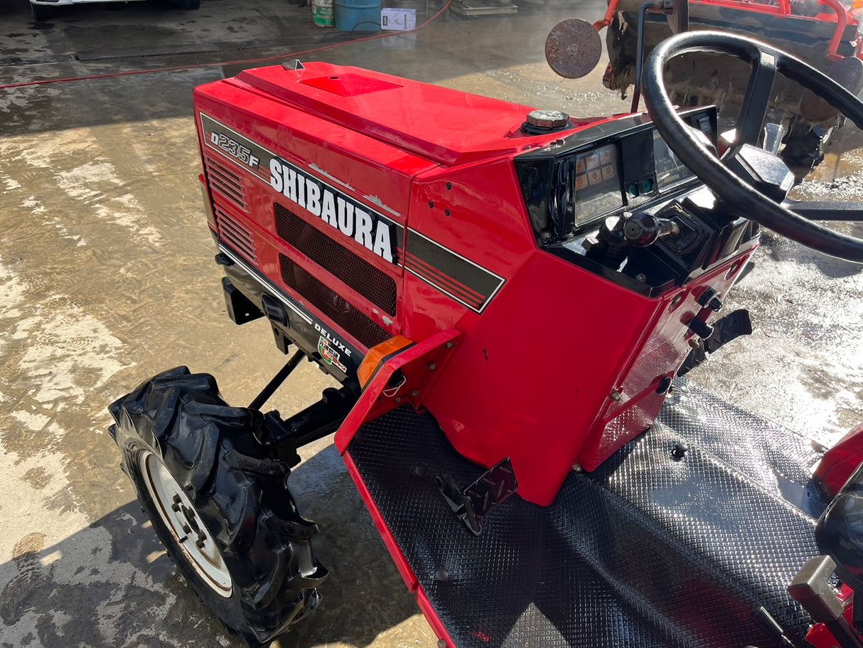 トラクター/D235F/シバウラ