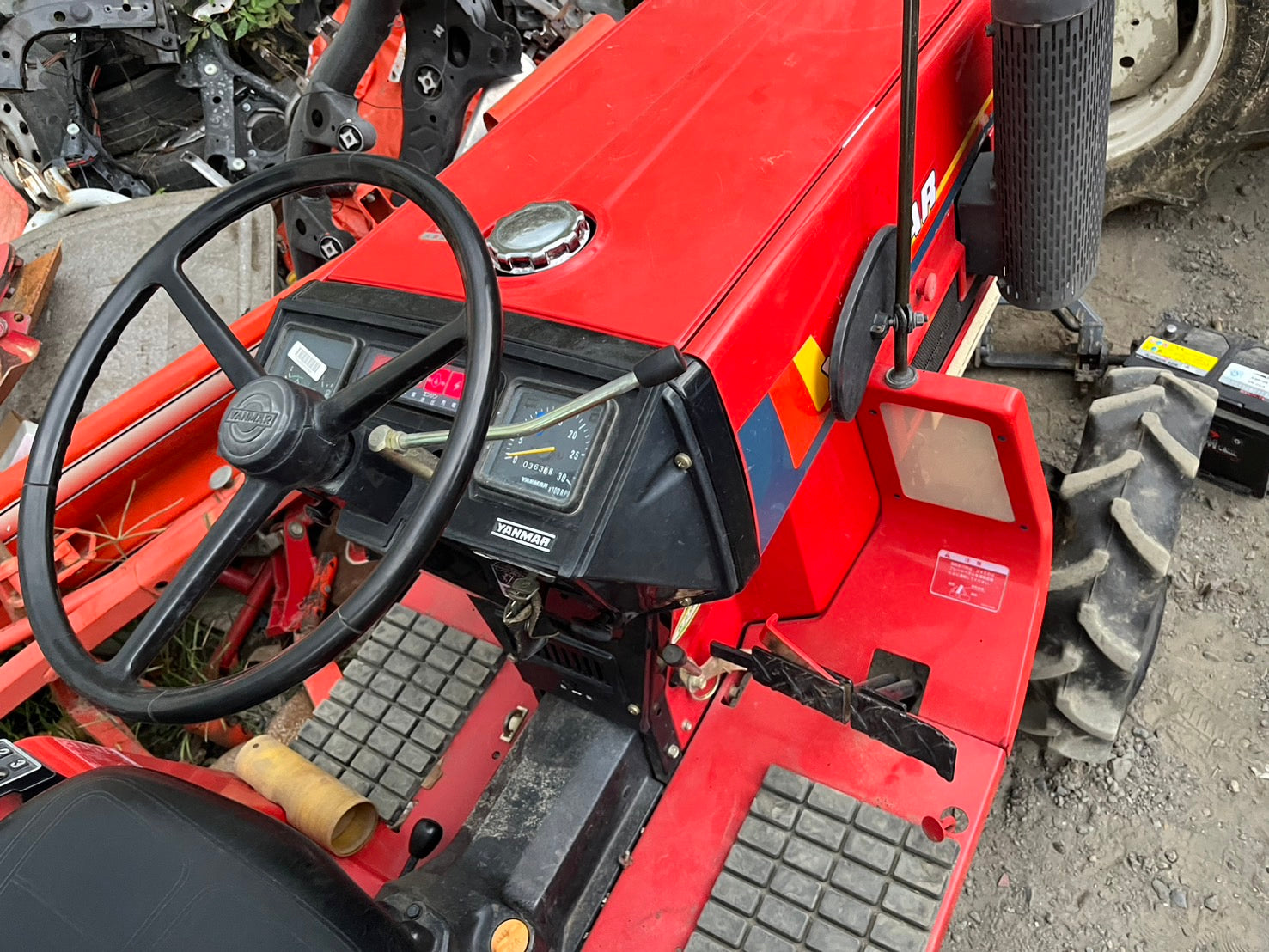 tractor/F16D/YANMAR