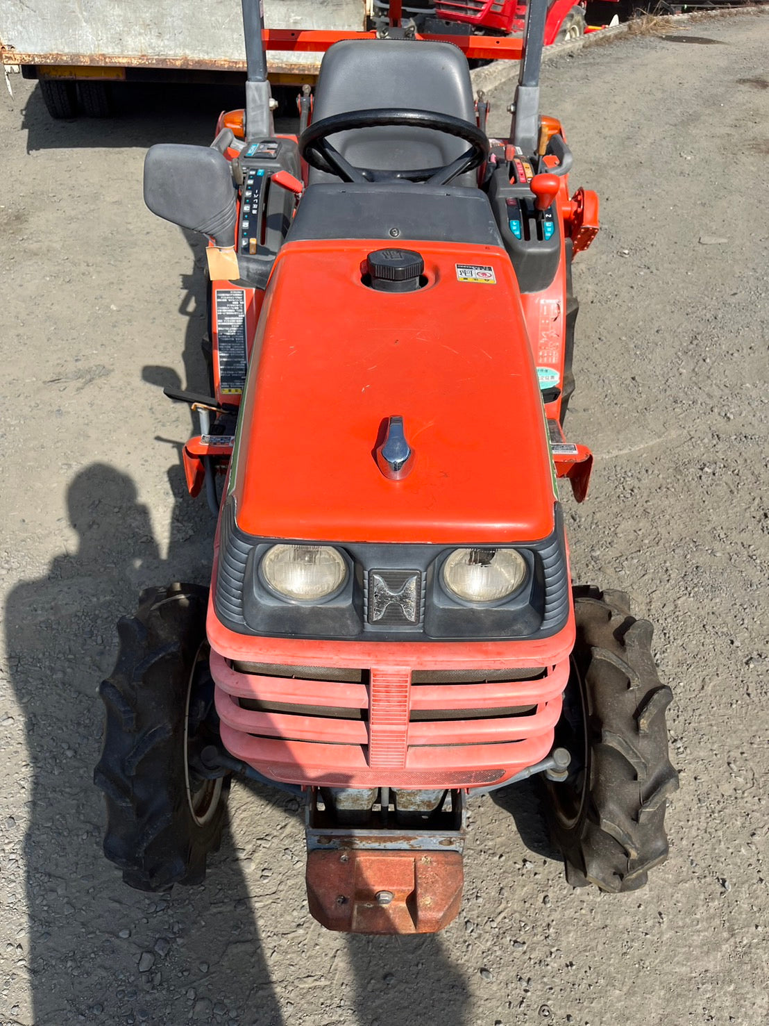 tractor/CX140/Hitachi