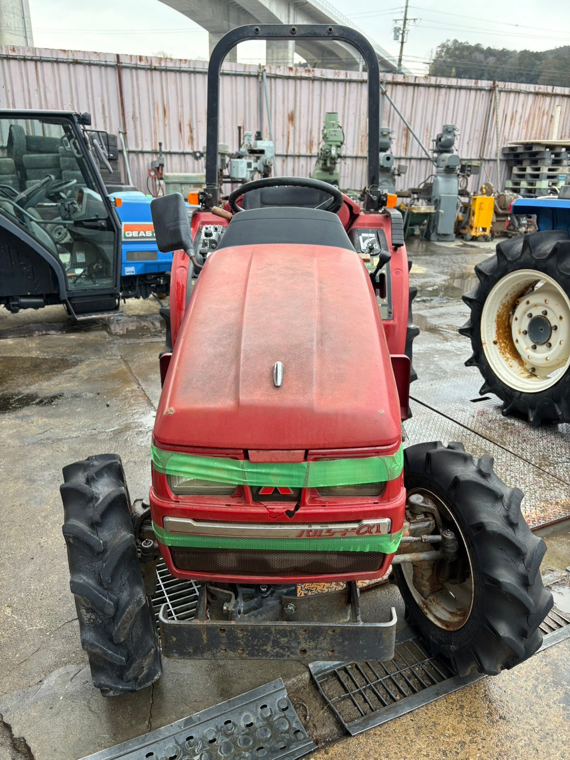 tractor/MT205/Mitsubishi