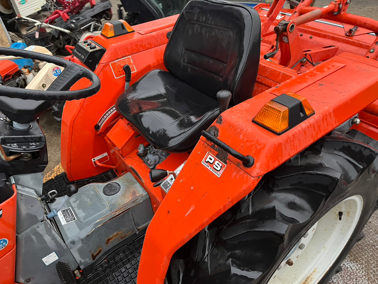 トラクター/L1-255/クボタ