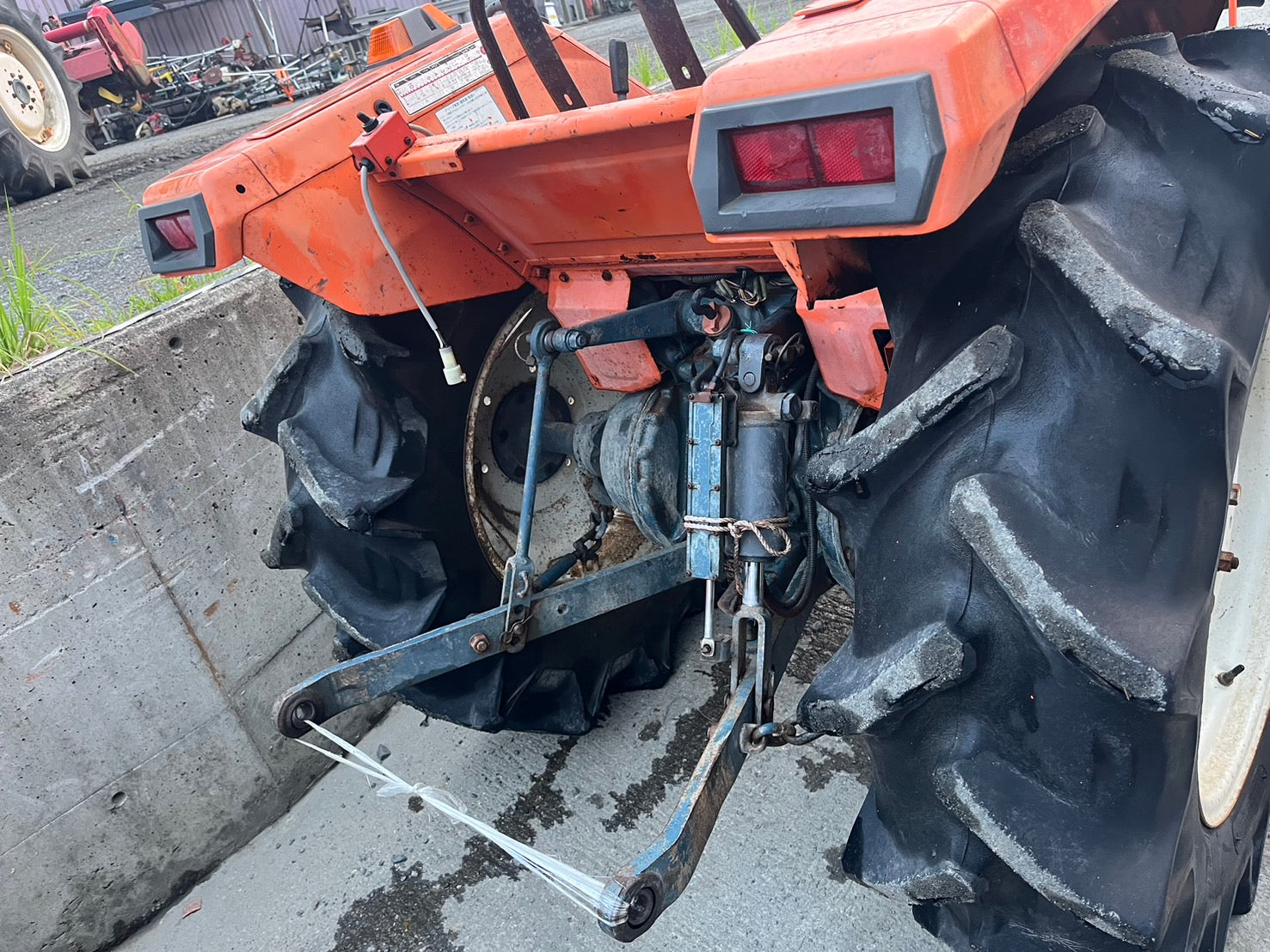 tractor/KUBOTA/L1-26