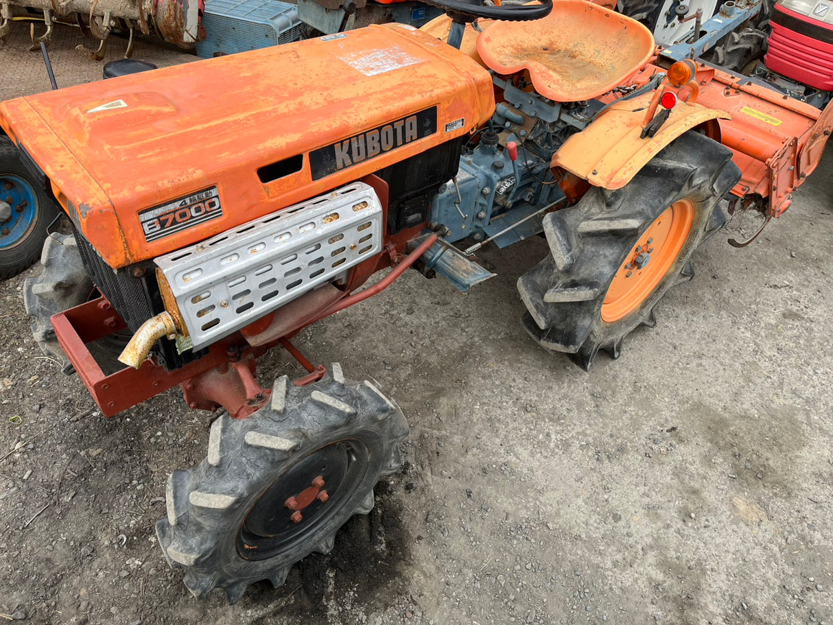 tractor/B7000/KUBOTA