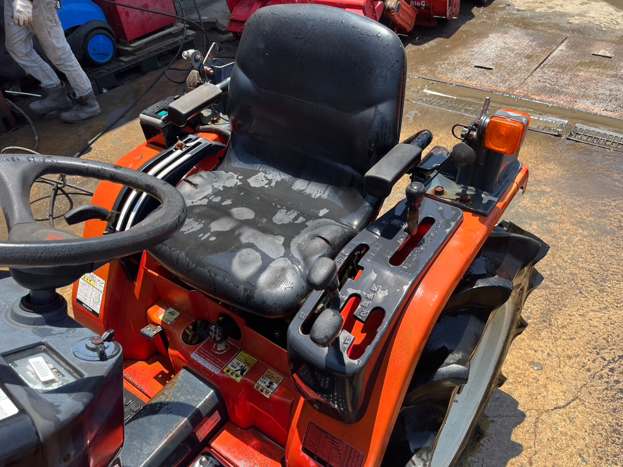 tractor/MT156/MITSUBISHI