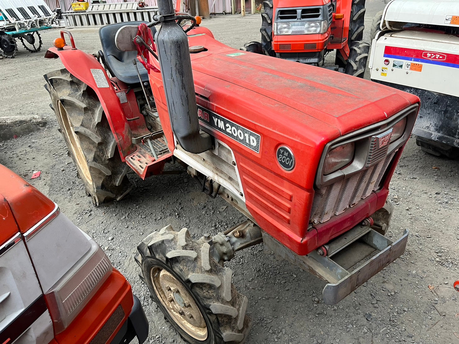 tractor/YM2001/YANMAR
