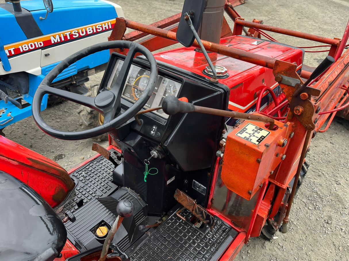 tractor/F18/YANMAR