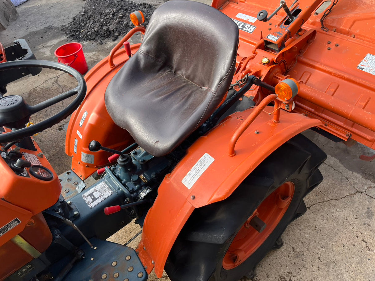 tractor/B7001/KUBOTA