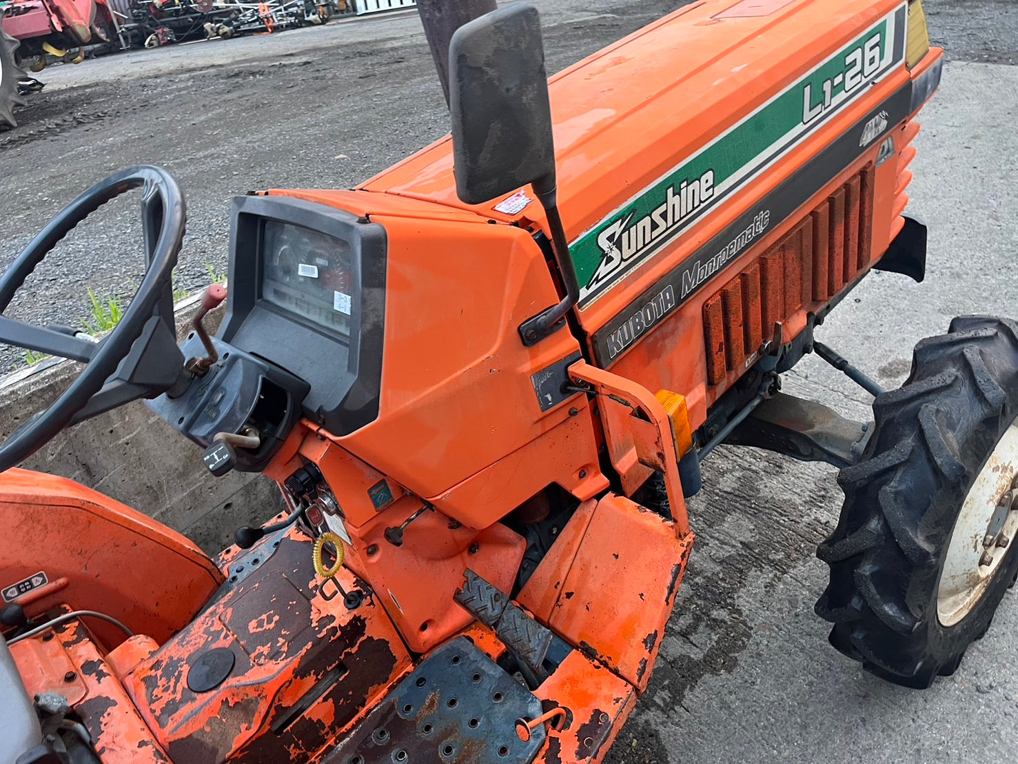 tractor/KUBOTA/L1-26