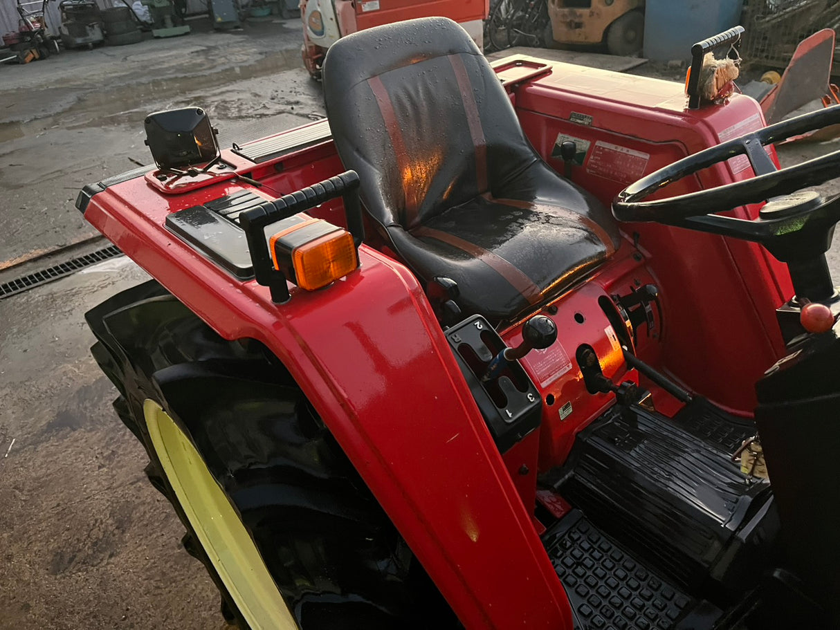 tractor/F24/YANMAR
