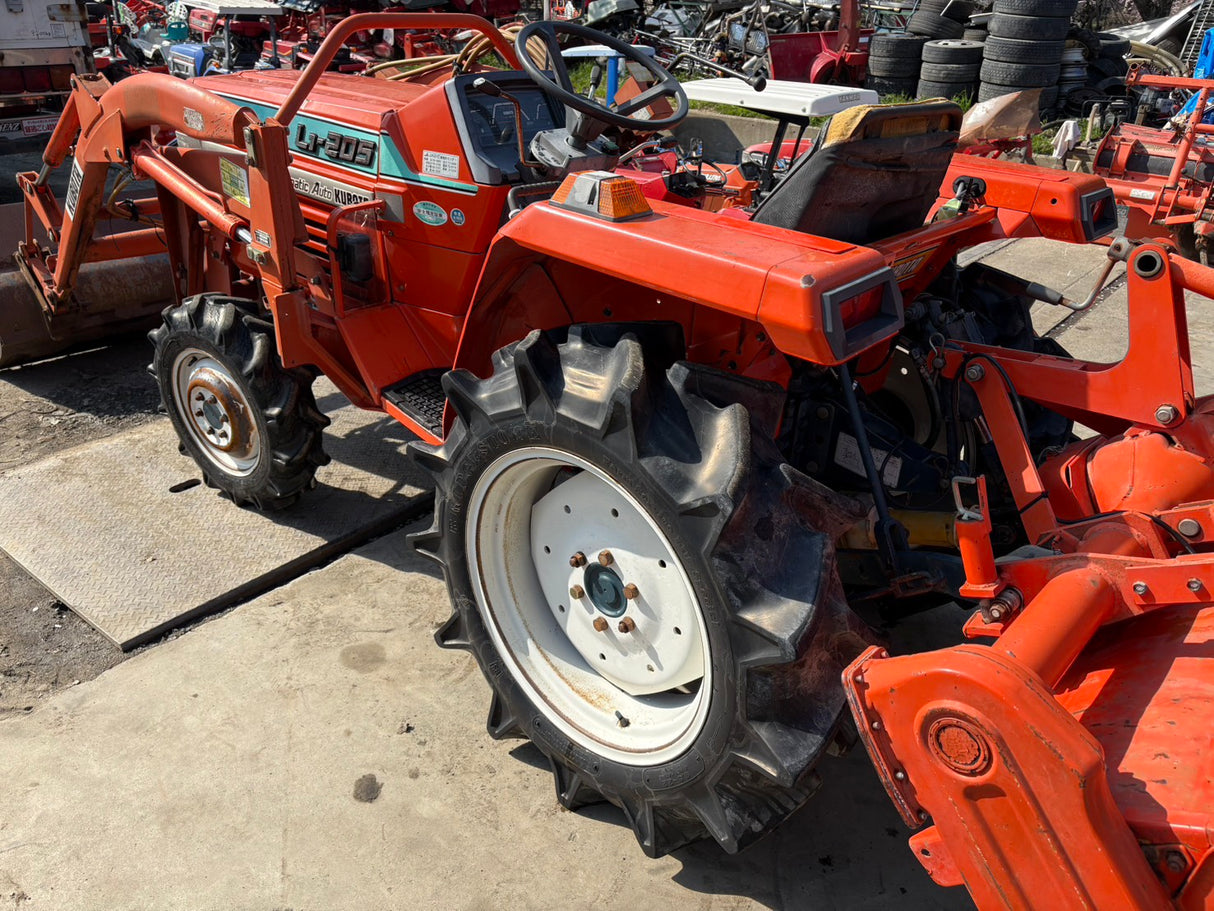 tractor/L1-205/KUBOTA