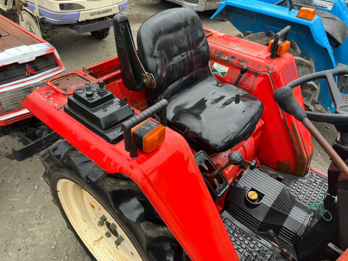 tractor/F18/YANMAR