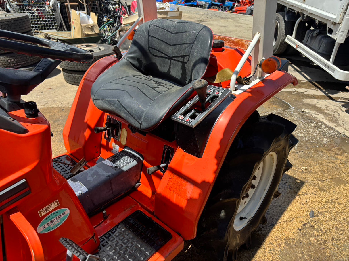 tractor/B40/KUBOTA