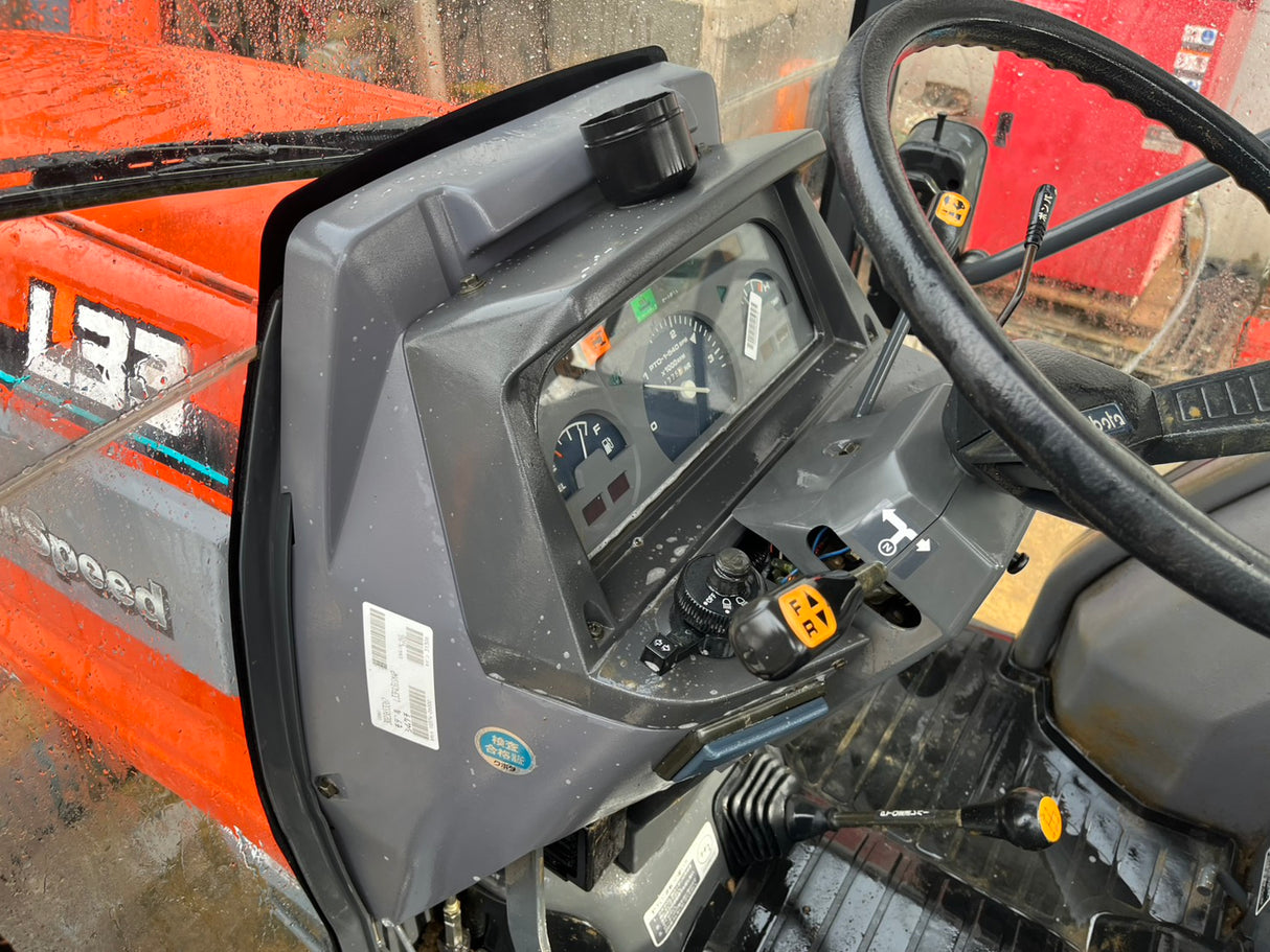 tractor/L33/KUBOTA