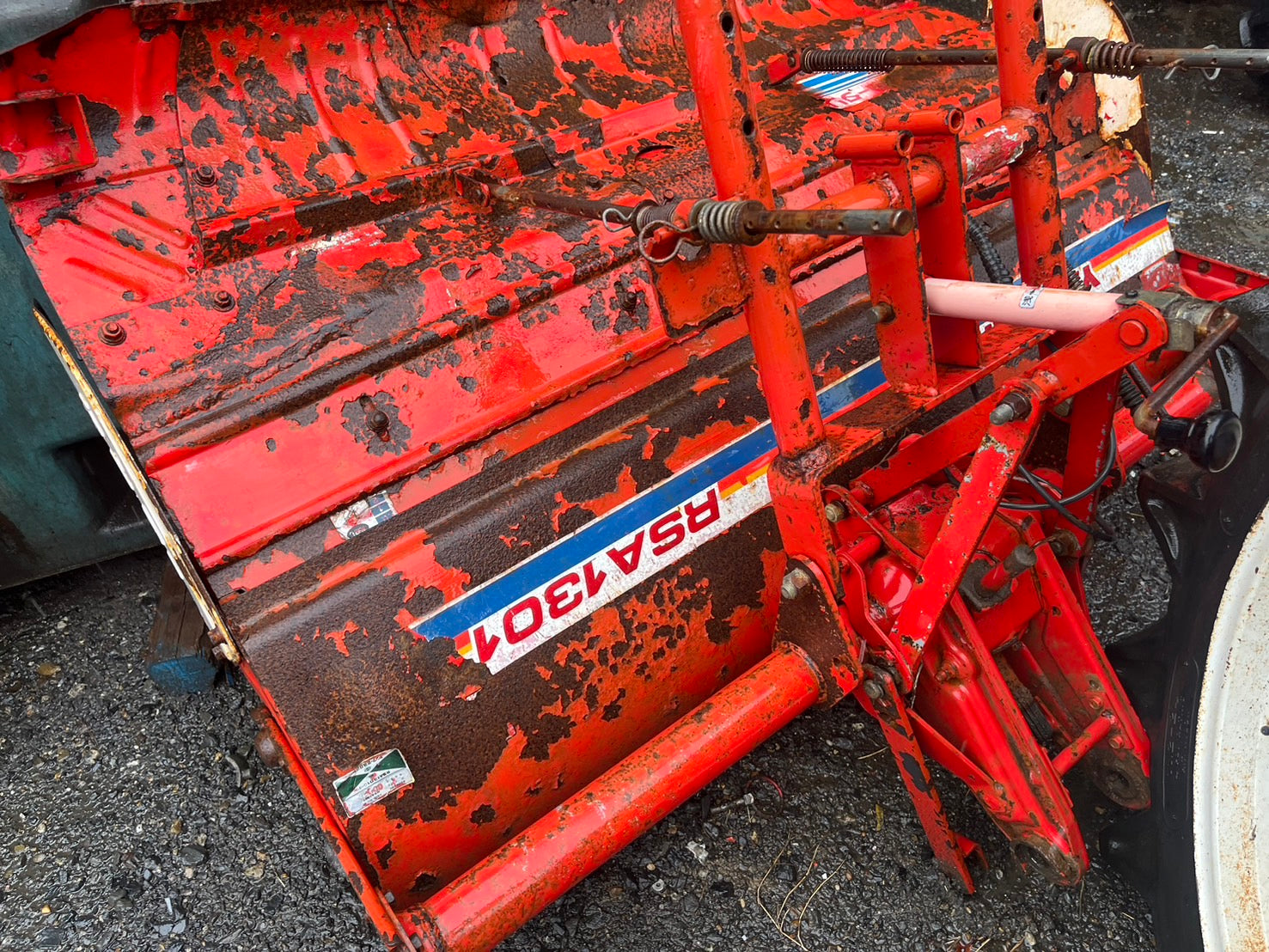 tractor/F-16D/YANMAR