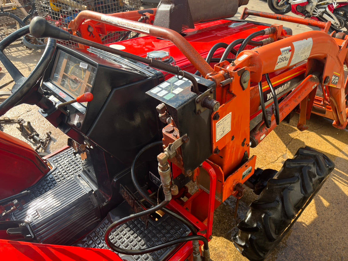 tractor/F24/YANMAR