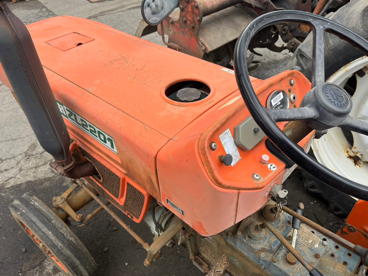 tractor/L2201/KUBOTA
