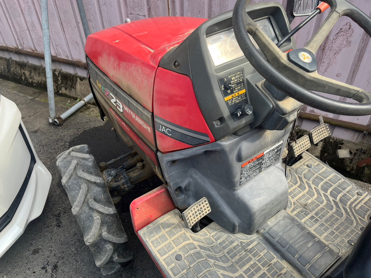 トラクター/MTZ23/三菱