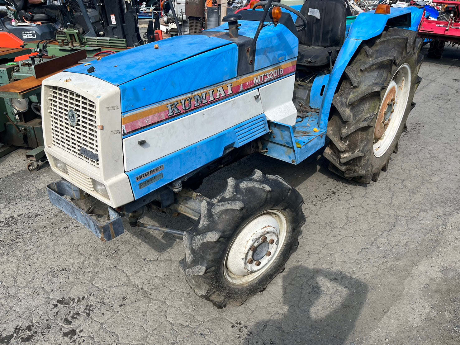 トラクター/MT3201/ミツビシ